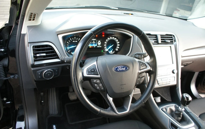 Ford Mondeo cena 53800 przebieg: 195000, rok produkcji 2019 z Stryków małe 407